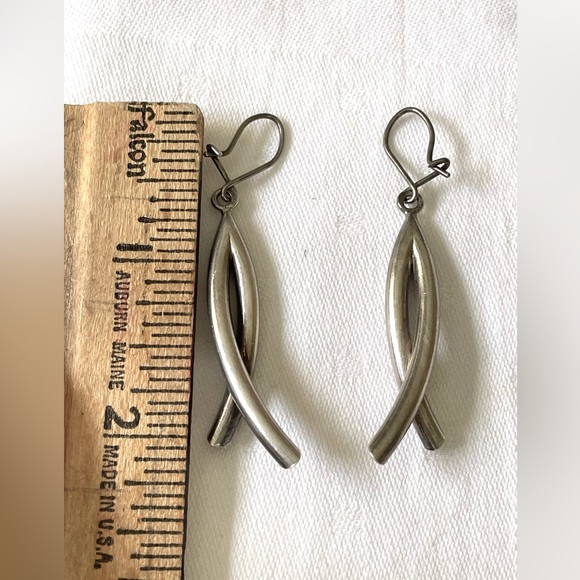 Vintage Silver Toned Dangly Earrings - Picture 3 of 4